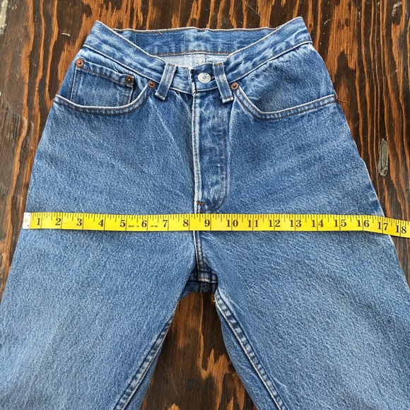 🚫SOLD🚫Vintage Levis 501 high waisted re/done - Picture 6 of 7